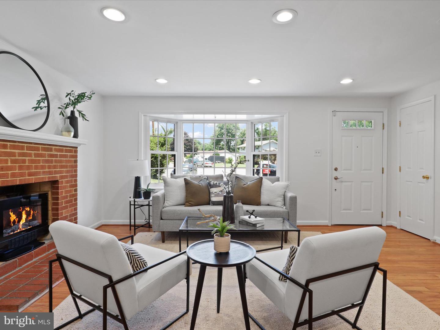 6224 THORNWOOD DR, ALEXANDRIA, Virginia 22310, 5 Bedrooms Bedrooms, ,3 BathroomsBathrooms,Residential,For sale,6224 THORNWOOD DR,VAFX2233566 MLS # VAFX2233566