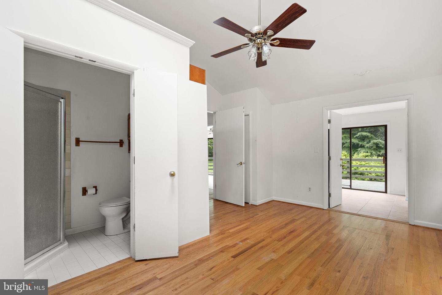 341 RIVER BEND RD, GREAT FALLS, Virginia 22066, 3 Bedrooms Bedrooms, ,4 BathroomsBathrooms,Residential,For sale,341 RIVER BEND RD,VAFX2233758 MLS # VAFX2233758