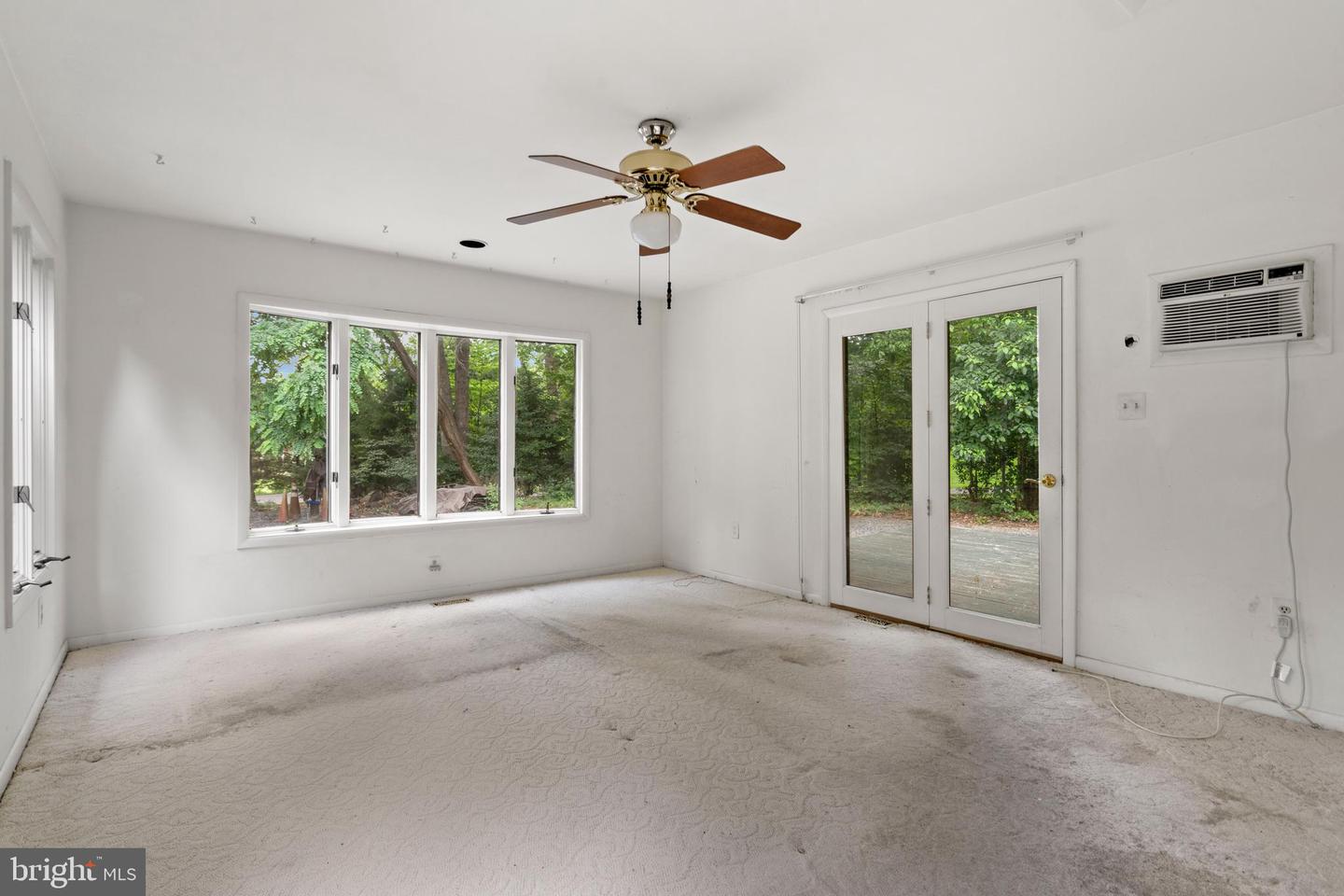 341 RIVER BEND RD, GREAT FALLS, Virginia 22066, 3 Bedrooms Bedrooms, ,4 BathroomsBathrooms,Residential,For sale,341 RIVER BEND RD,VAFX2233758 MLS # VAFX2233758