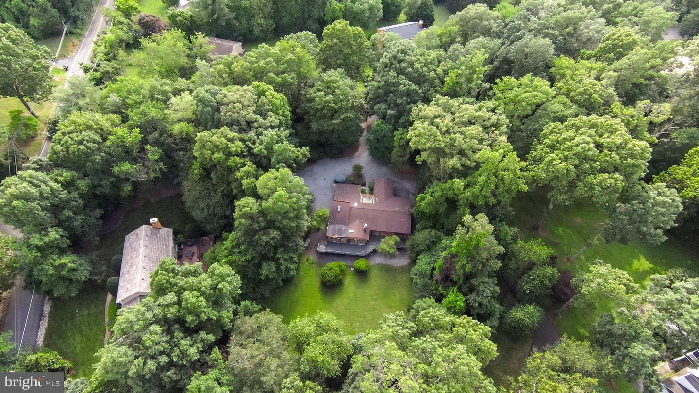 341 RIVER BEND RD, GREAT FALLS, Virginia 22066, 3 Bedrooms Bedrooms, ,4 BathroomsBathrooms,Residential,For sale,341 RIVER BEND RD,VAFX2233758 MLS # VAFX2233758