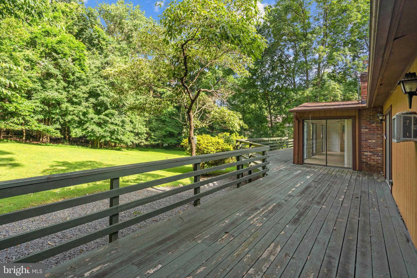 341 RIVER BEND RD, GREAT FALLS, Virginia 22066, 3 Bedrooms Bedrooms, ,4 BathroomsBathrooms,Residential,For sale,341 RIVER BEND RD,VAFX2233758 MLS # VAFX2233758