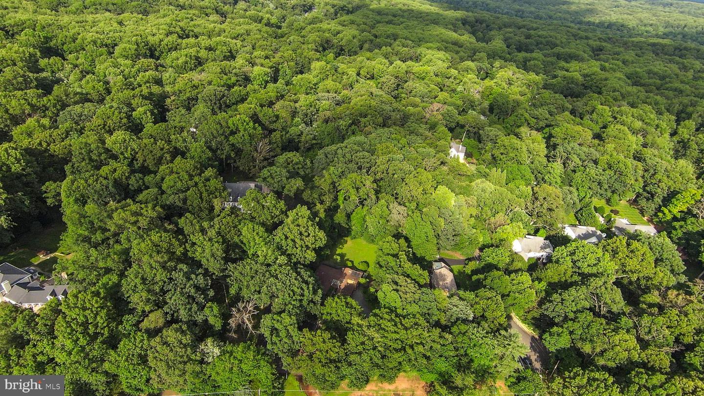 341 RIVER BEND RD, GREAT FALLS, Virginia 22066, 3 Bedrooms Bedrooms, ,4 BathroomsBathrooms,Residential,For sale,341 RIVER BEND RD,VAFX2233758 MLS # VAFX2233758