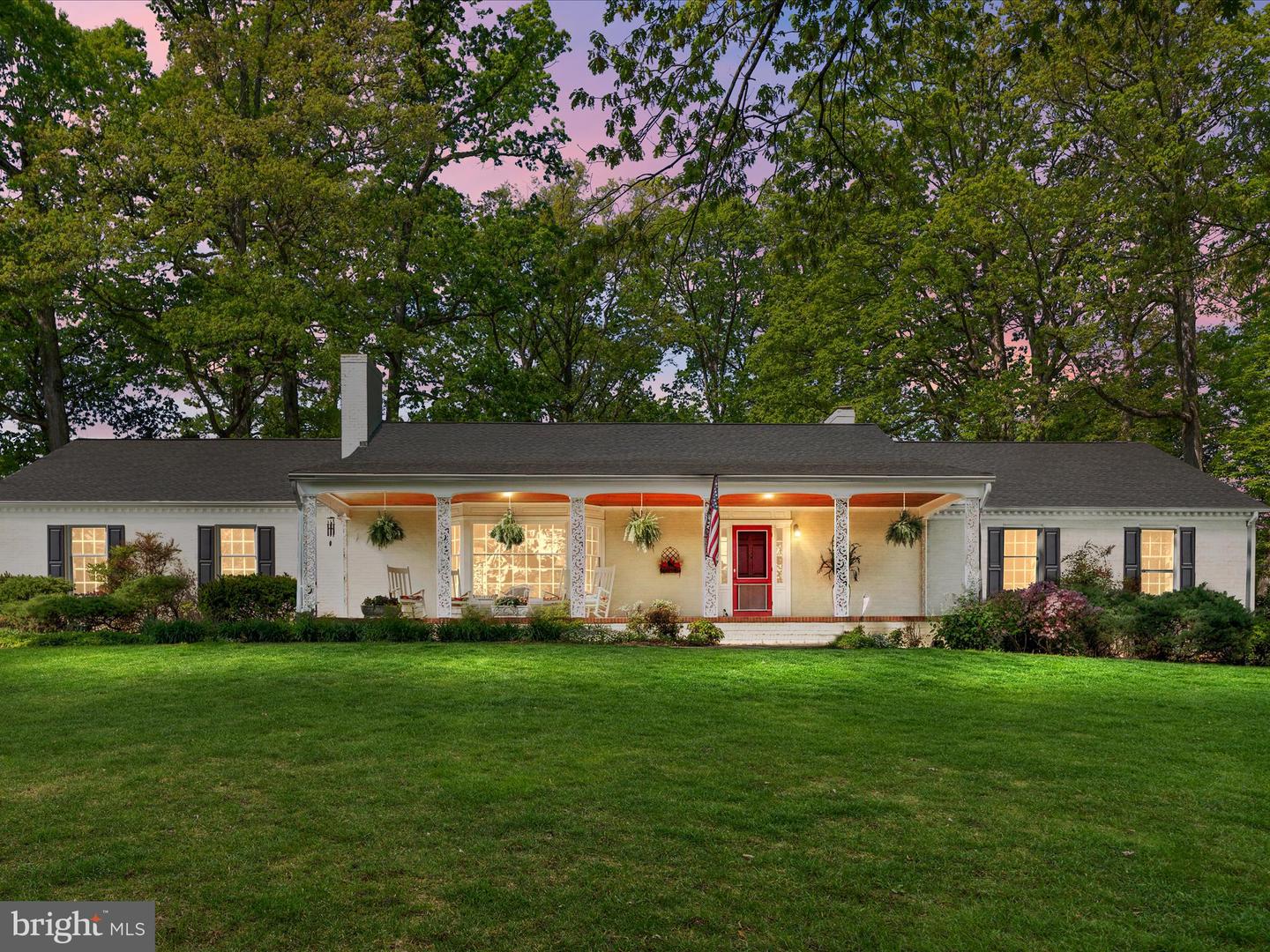 9100 STONEWALL RD, MANASSAS, Virginia 20110, 3 Bedrooms Bedrooms, ,2 BathroomsBathrooms,Residential,For sale,9100 STONEWALL RD,VAMN2008170 MLS # VAMN2008170