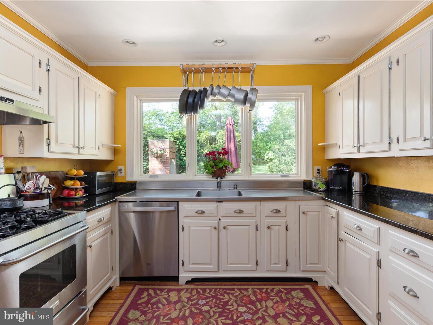 9100 STONEWALL RD, MANASSAS, Virginia 20110, 3 Bedrooms Bedrooms, ,2 BathroomsBathrooms,Residential,For sale,9100 STONEWALL RD,VAMN2008170 MLS # VAMN2008170