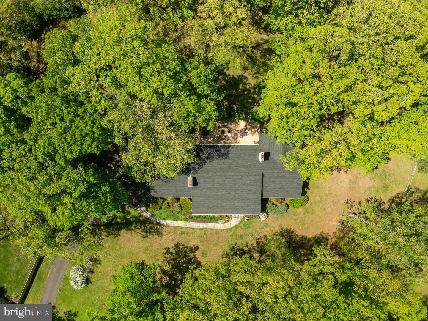 9100 STONEWALL RD, MANASSAS, Virginia 20110, 3 Bedrooms Bedrooms, ,2 BathroomsBathrooms,Residential,For sale,9100 STONEWALL RD,VAMN2008170 MLS # VAMN2008170