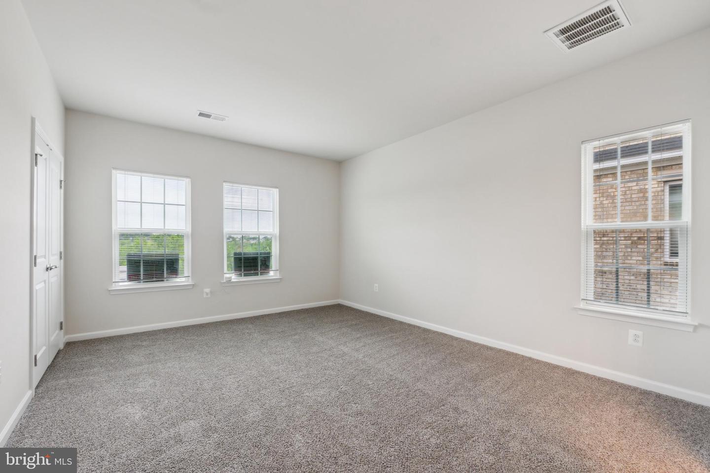 1137 TRENTON PL SE, WASHINGTON, District Of Columbia 20032, 3 Bedrooms Bedrooms, 8 Rooms Rooms,3 BathroomsBathrooms,Residential,For sale,1137 TRENTON PL SE,DCDC2196422 MLS # DCDC2196422