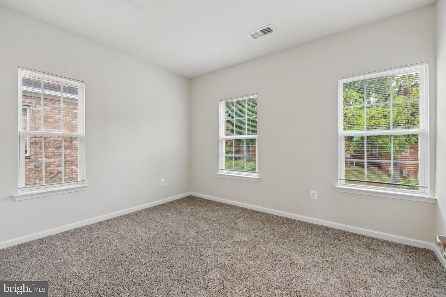 1137 TRENTON PL SE, WASHINGTON, District Of Columbia 20032, 3 Bedrooms Bedrooms, 8 Rooms Rooms,3 BathroomsBathrooms,Residential,For sale,1137 TRENTON PL SE,DCDC2196422 MLS # DCDC2196422