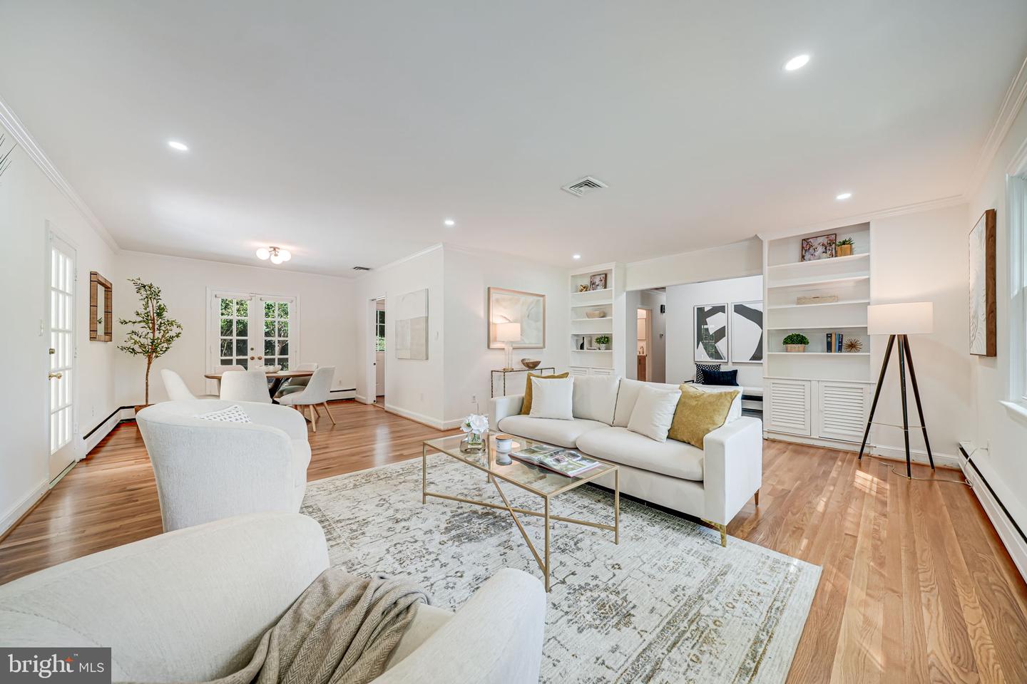 3122 VINEWOOD PL, FALLS CHURCH, Virginia 22044, 5 Bedrooms Bedrooms, ,3 BathroomsBathrooms,Residential,For sale,3122 VINEWOOD PL,VAFX2235760 MLS # VAFX2235760