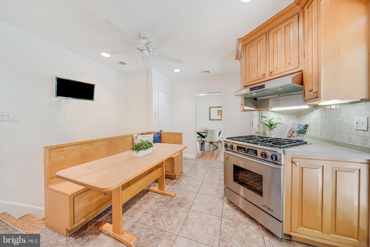 3122 VINEWOOD PL, FALLS CHURCH, Virginia 22044, 5 Bedrooms Bedrooms, ,3 BathroomsBathrooms,Residential,For sale,3122 VINEWOOD PL,VAFX2235760 MLS # VAFX2235760