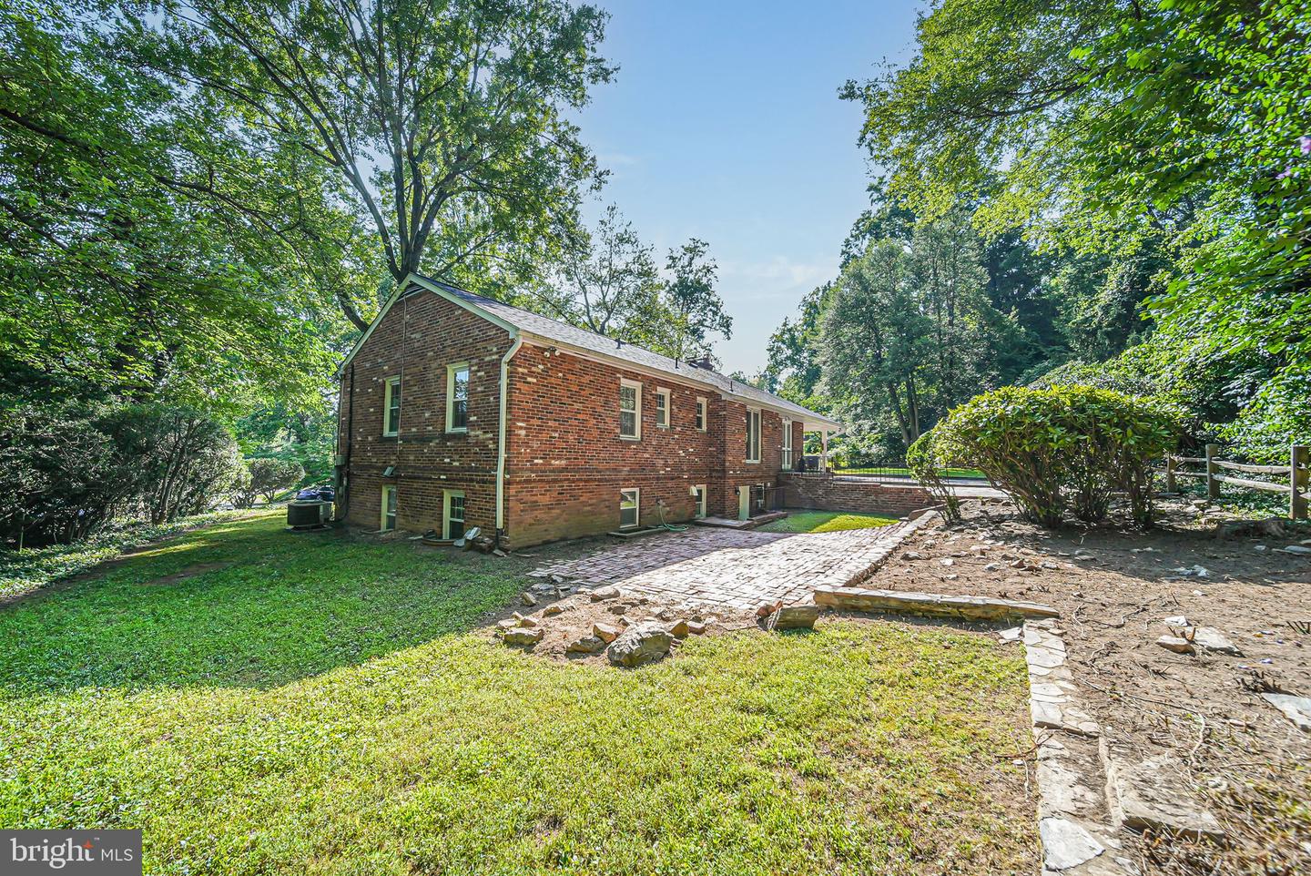 3122 VINEWOOD PL, FALLS CHURCH, Virginia 22044, 5 Bedrooms Bedrooms, ,3 BathroomsBathrooms,Residential,For sale,3122 VINEWOOD PL,VAFX2235760 MLS # VAFX2235760