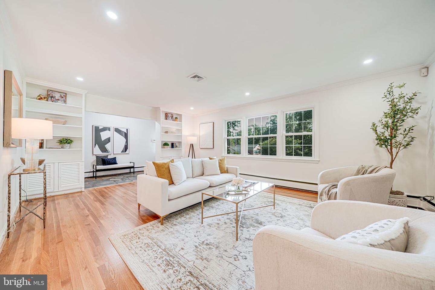 3122 VINEWOOD PL, FALLS CHURCH, Virginia 22044, 5 Bedrooms Bedrooms, ,3 BathroomsBathrooms,Residential,For sale,3122 VINEWOOD PL,VAFX2235760 MLS # VAFX2235760