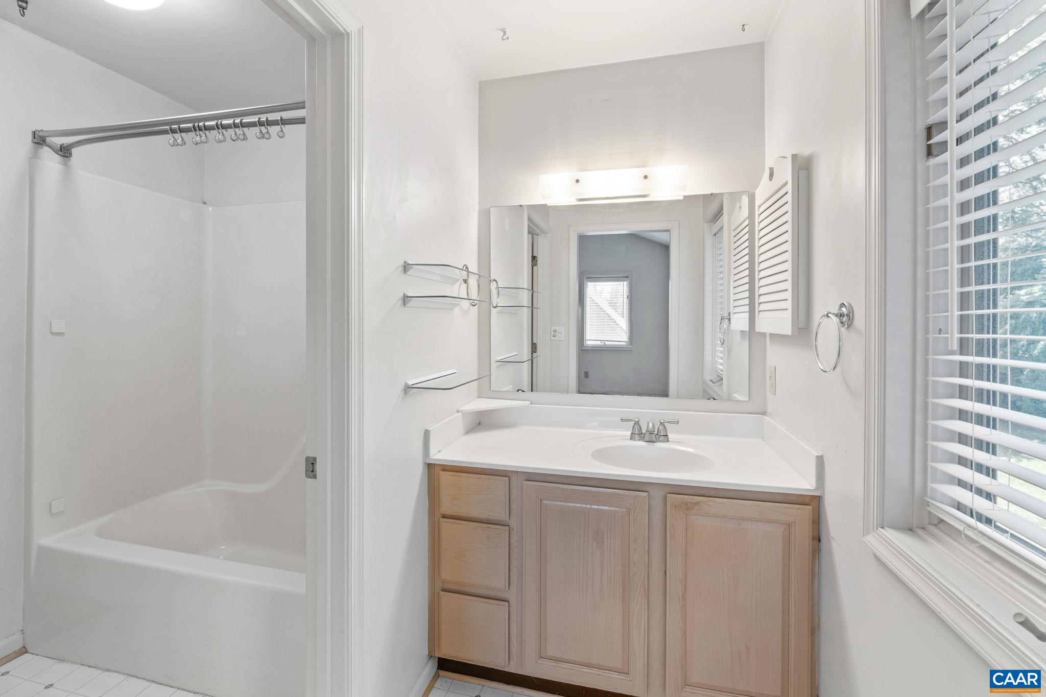4870 MECHUMS RIVER RD, CHARLOTTESVILLE, Virginia 22901, 4 Bedrooms Bedrooms, ,2 BathroomsBathrooms,Residential,4870 MECHUMS RIVER RD,666102 MLS # 666102
