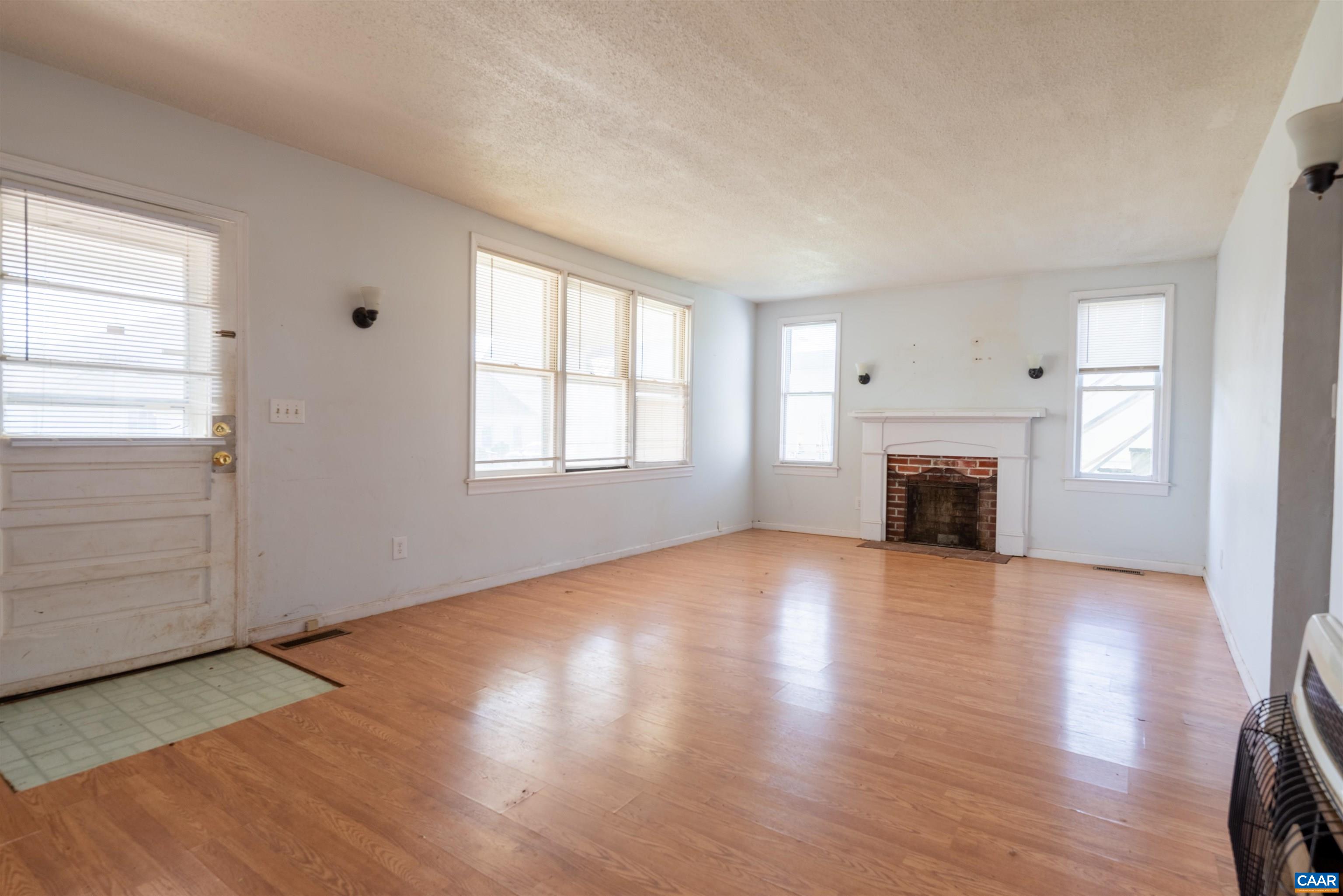 131 FORD AVE, STANARDSVILLE, Virginia 22973, 3 Bedrooms Bedrooms, ,2 BathroomsBathrooms,Residential,Farmhouse Living,131 FORD AVE,666129 MLS # 666129