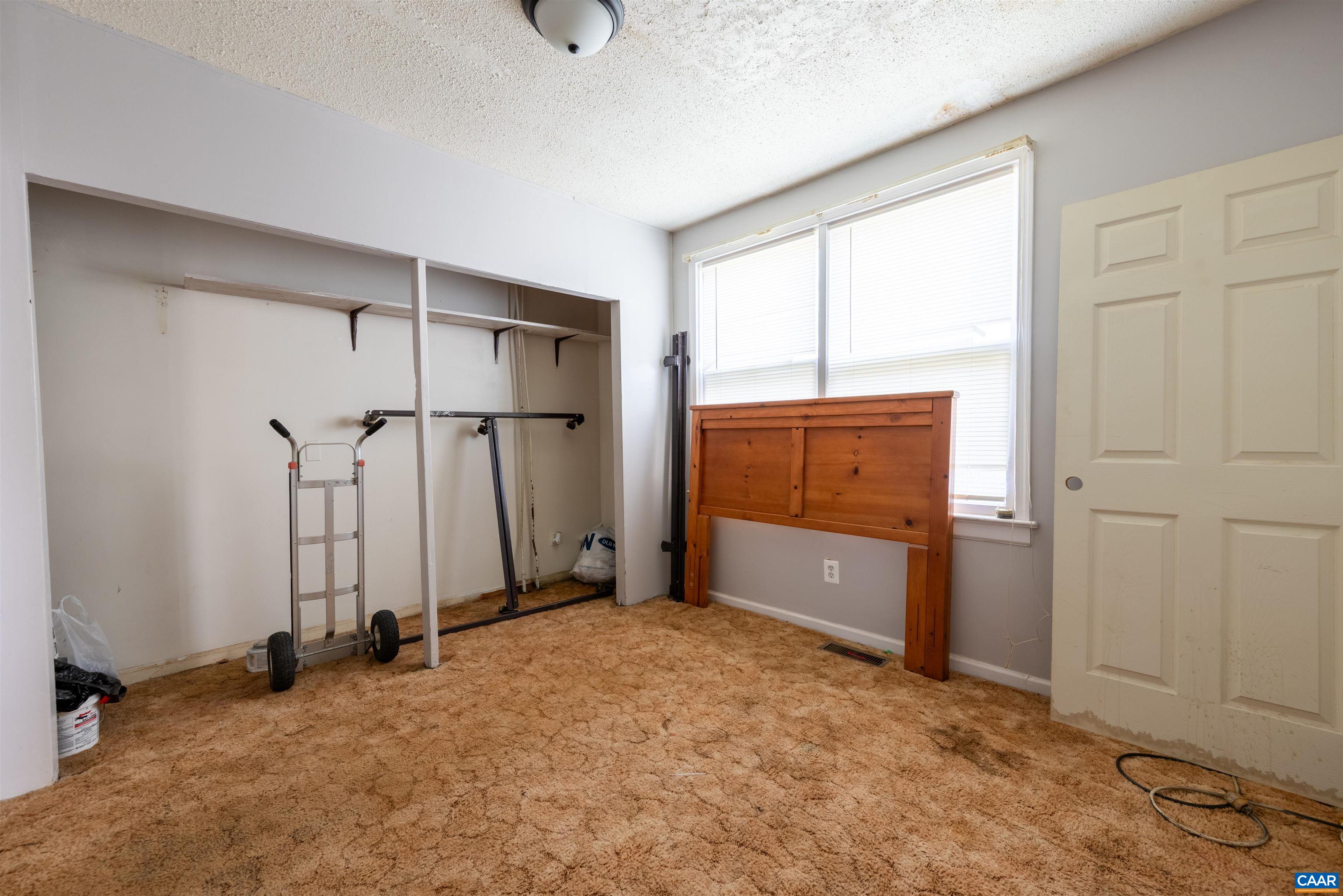131 FORD AVE, STANARDSVILLE, Virginia 22973, 3 Bedrooms Bedrooms, ,2 BathroomsBathrooms,Residential,Farmhouse Living,131 FORD AVE,666129 MLS # 666129