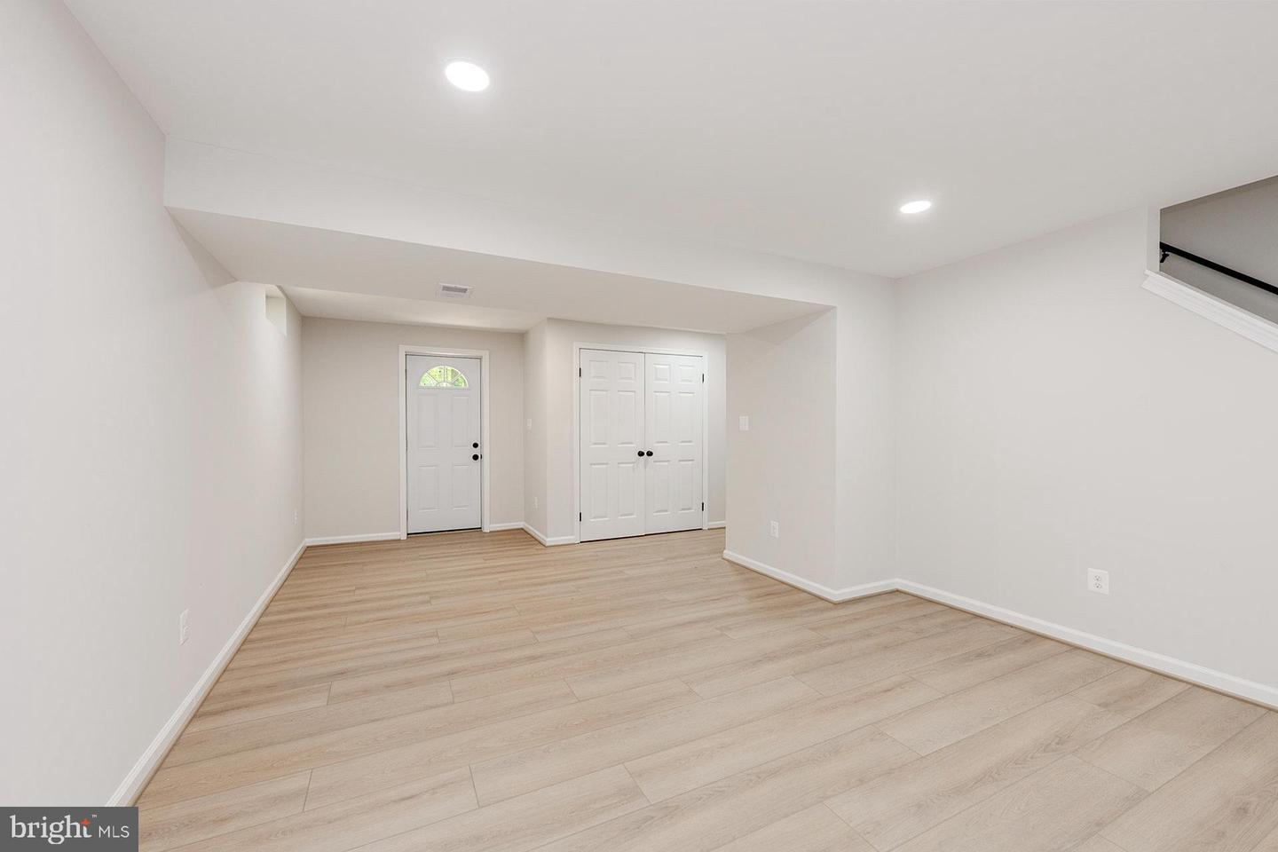 8032 GRACIE DR, MANASSAS, Virginia 20112, 6 Bedrooms Bedrooms, ,4 BathroomsBathrooms,Residential,For sale,8032 GRACIE DR,VAPW2094210 MLS # VAPW2094210