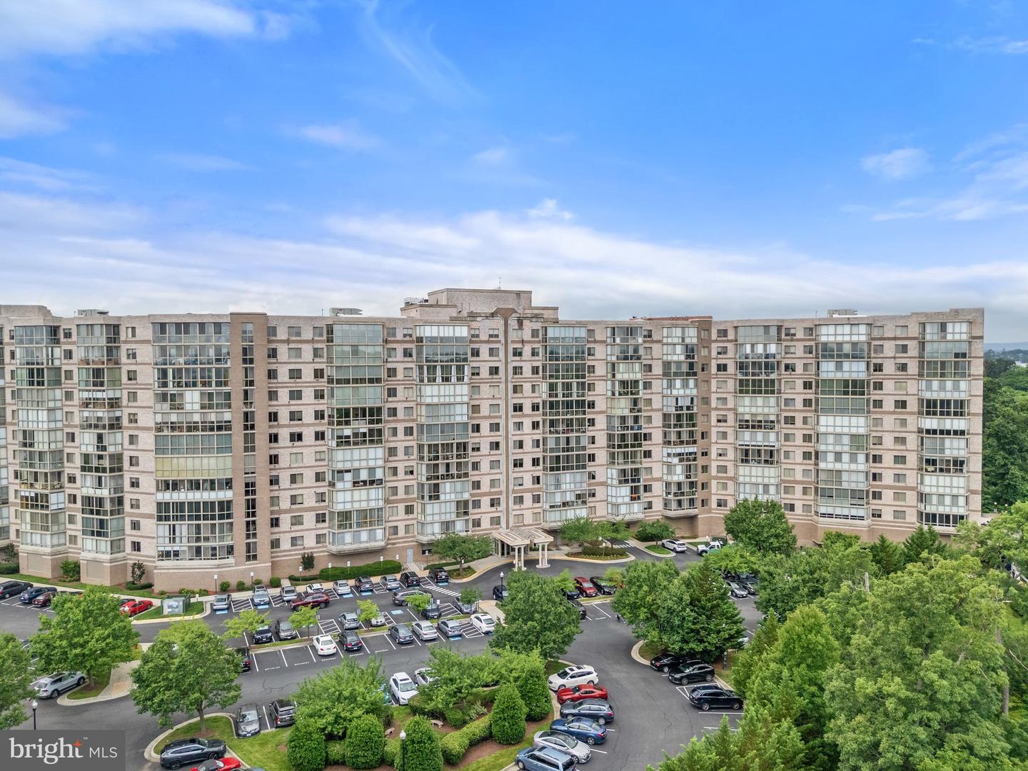 19355 CYPRESS RIDGE TER #401, LEESBURG, Virginia 20176, 3 Bedrooms Bedrooms, ,2 BathroomsBathrooms,Residential,For sale,19355 CYPRESS RIDGE TER #401,VALO2096392 MLS # VALO2096392