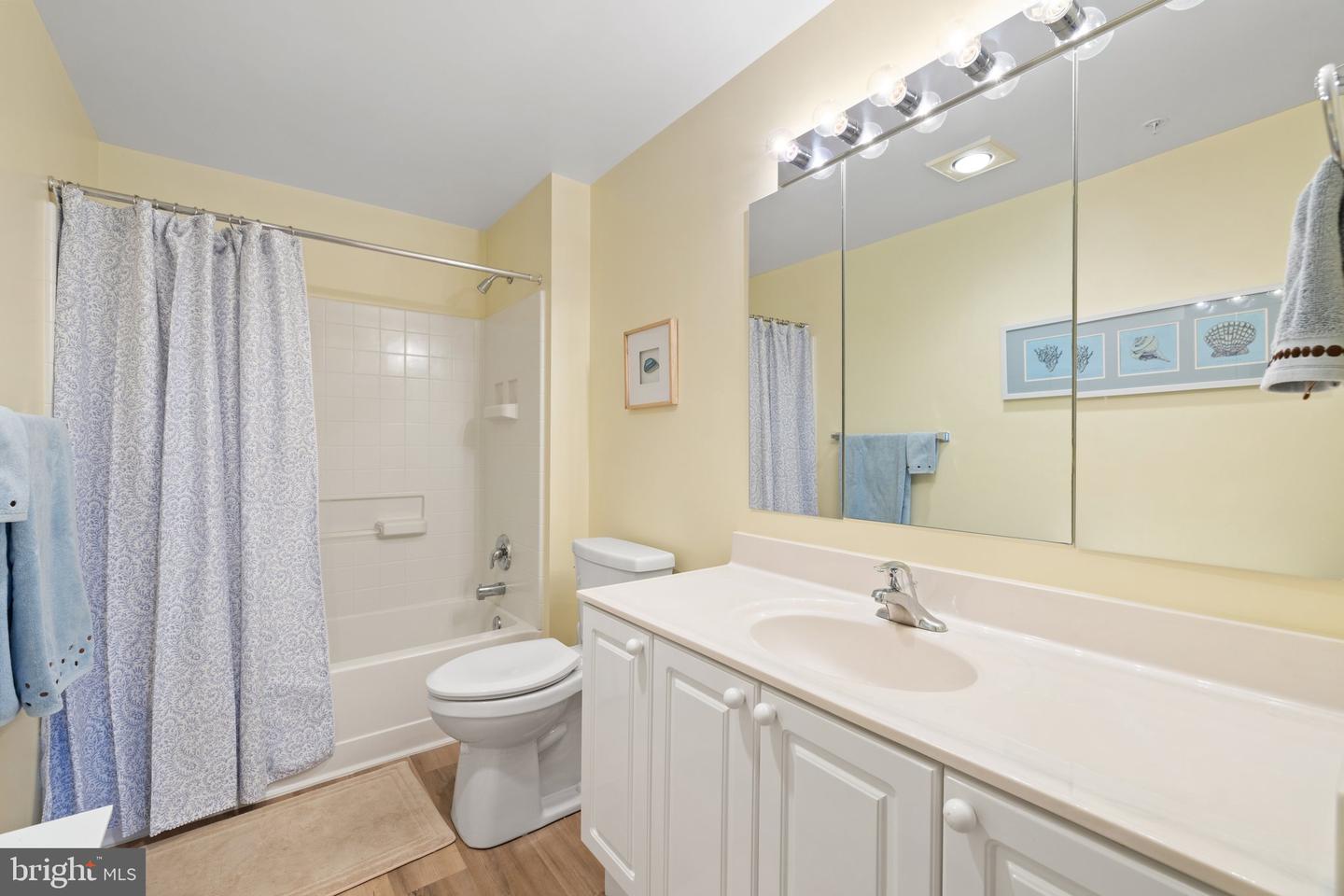 19355 CYPRESS RIDGE TER #401, LEESBURG, Virginia 20176, 3 Bedrooms Bedrooms, ,2 BathroomsBathrooms,Residential,For sale,19355 CYPRESS RIDGE TER #401,VALO2096392 MLS # VALO2096392