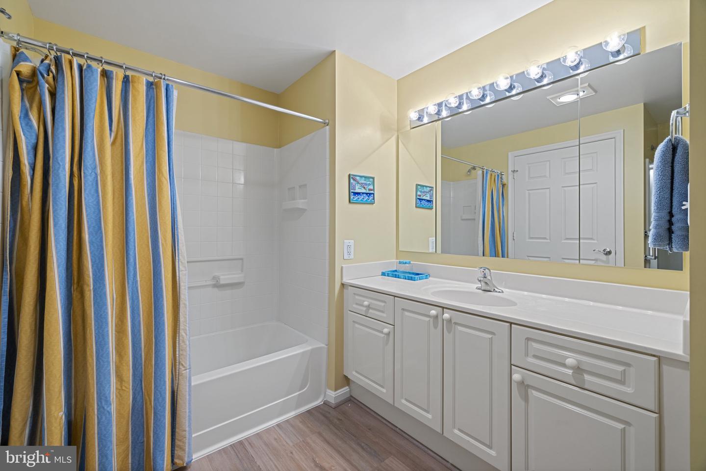 19355 CYPRESS RIDGE TER #401, LEESBURG, Virginia 20176, 3 Bedrooms Bedrooms, ,2 BathroomsBathrooms,Residential,For sale,19355 CYPRESS RIDGE TER #401,VALO2096392 MLS # VALO2096392