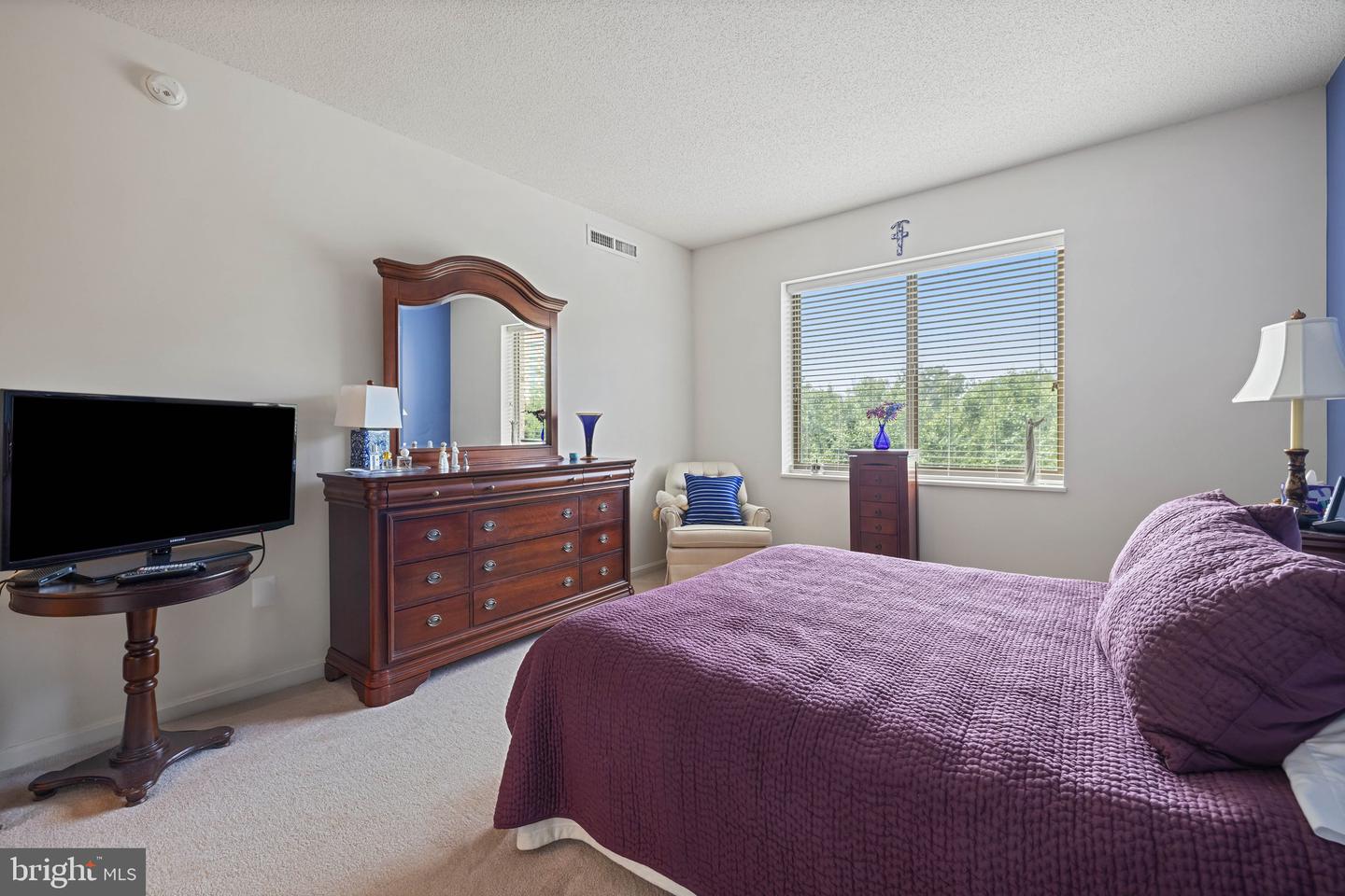 19355 CYPRESS RIDGE TER #401, LEESBURG, Virginia 20176, 3 Bedrooms Bedrooms, ,2 BathroomsBathrooms,Residential,For sale,19355 CYPRESS RIDGE TER #401,VALO2096392 MLS # VALO2096392