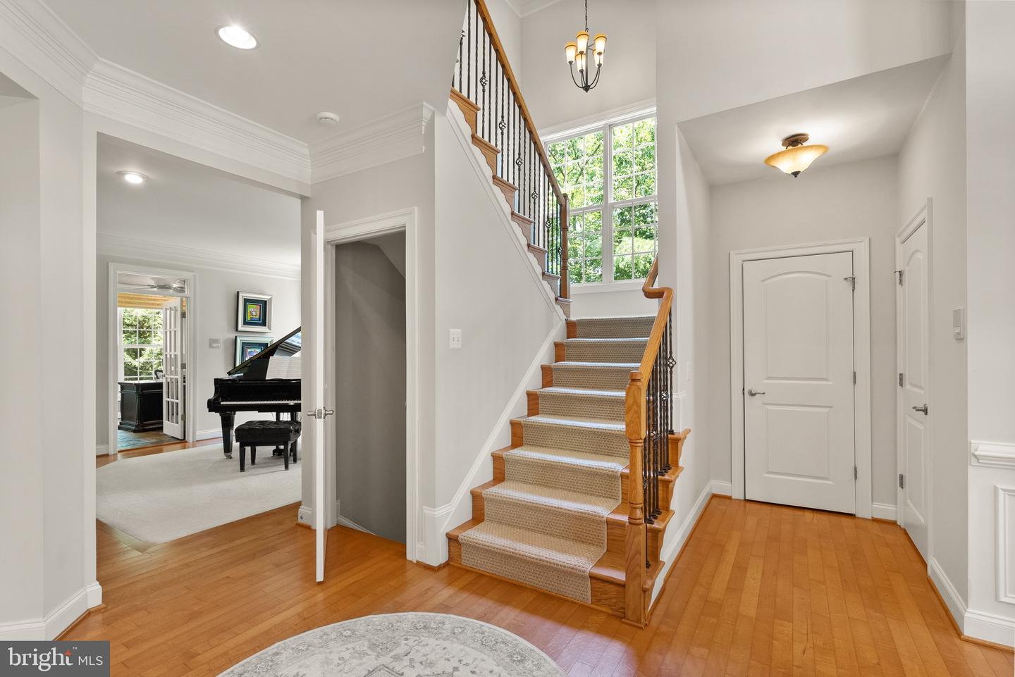 16142 JORDAN CREST CT, HAYMARKET, Virginia 20169, 5 Bedrooms Bedrooms, ,3 BathroomsBathrooms,Residential,For sale,16142 JORDAN CREST CT,VAPW2094820 MLS # VAPW2094820