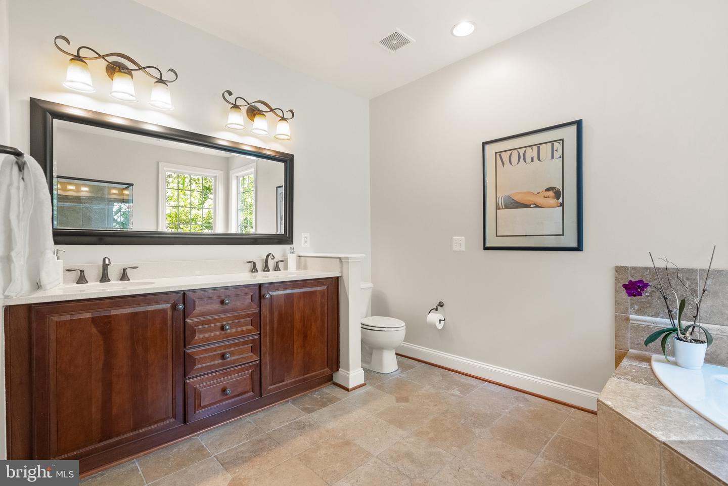16142 JORDAN CREST CT, HAYMARKET, Virginia 20169, 5 Bedrooms Bedrooms, ,3 BathroomsBathrooms,Residential,For sale,16142 JORDAN CREST CT,VAPW2094820 MLS # VAPW2094820