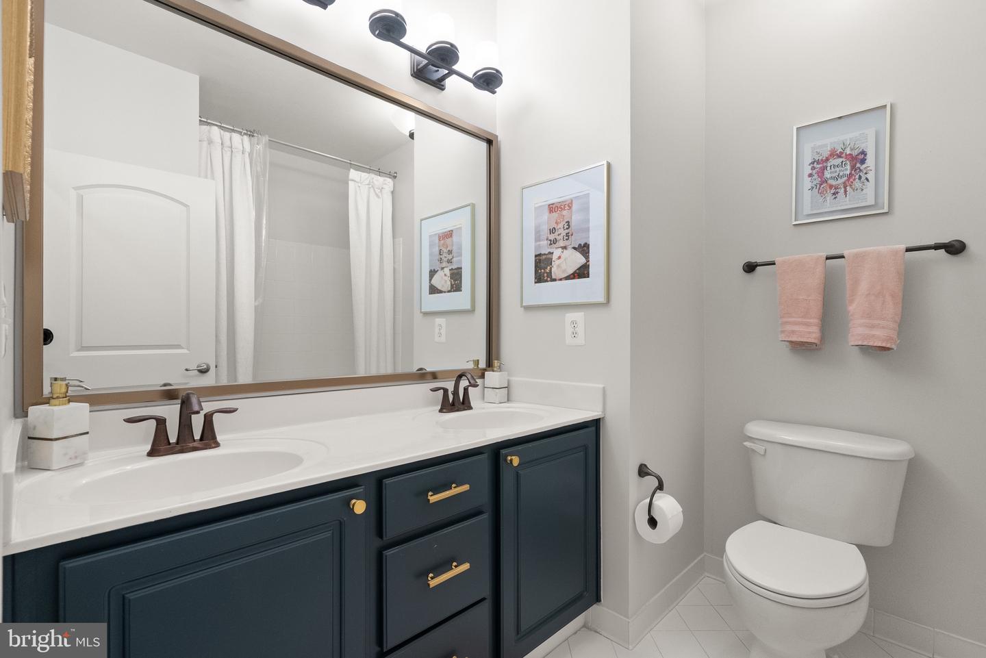 16142 JORDAN CREST CT, HAYMARKET, Virginia 20169, 5 Bedrooms Bedrooms, ,3 BathroomsBathrooms,Residential,For sale,16142 JORDAN CREST CT,VAPW2094820 MLS # VAPW2094820