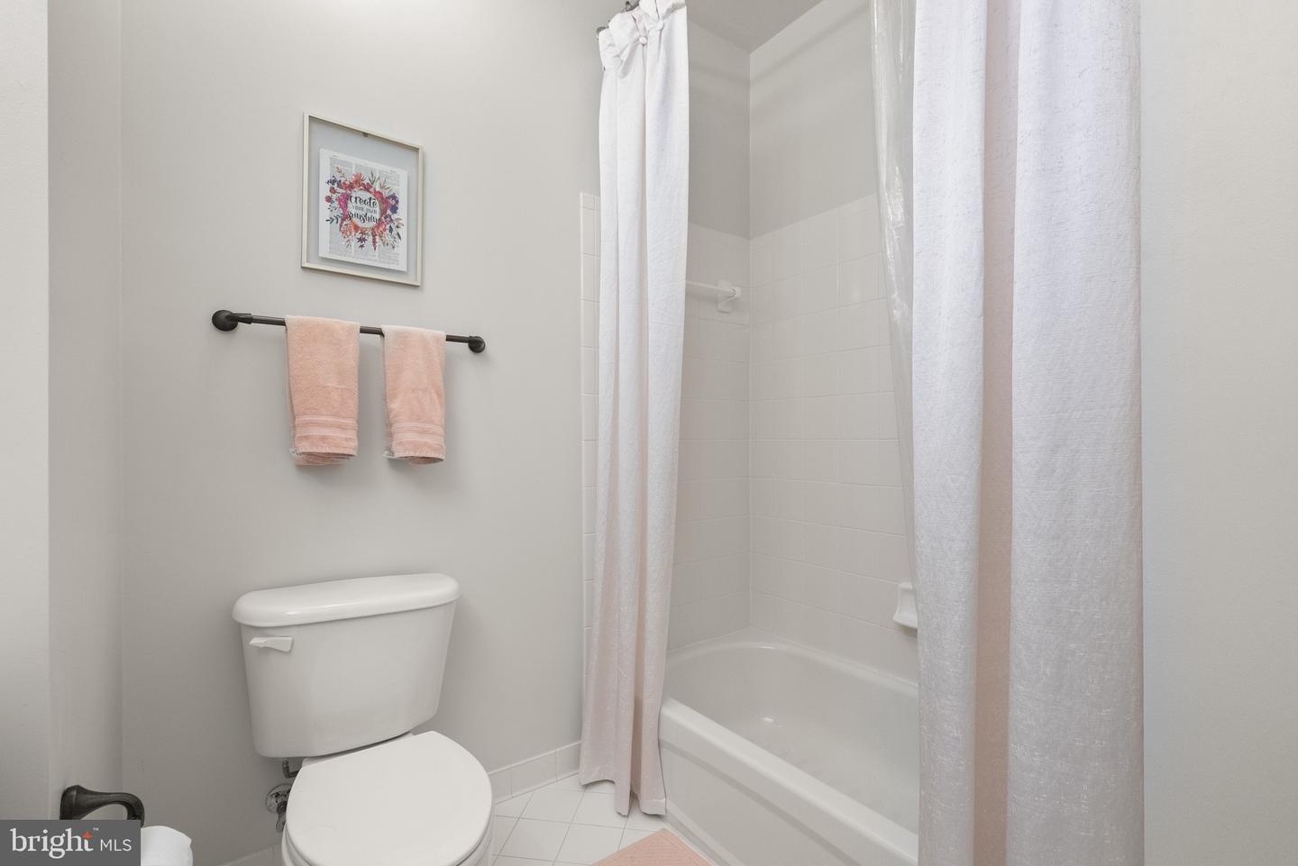 16142 JORDAN CREST CT, HAYMARKET, Virginia 20169, 5 Bedrooms Bedrooms, ,3 BathroomsBathrooms,Residential,For sale,16142 JORDAN CREST CT,VAPW2094820 MLS # VAPW2094820