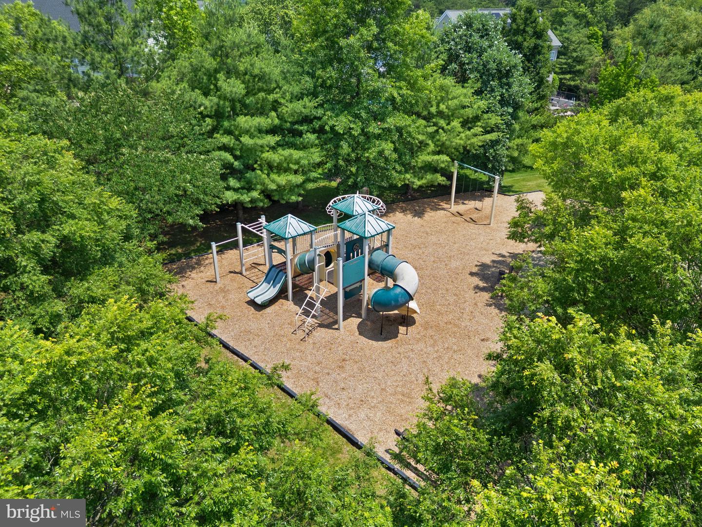 16142 JORDAN CREST CT, HAYMARKET, Virginia 20169, 5 Bedrooms Bedrooms, ,3 BathroomsBathrooms,Residential,For sale,16142 JORDAN CREST CT,VAPW2094820 MLS # VAPW2094820
