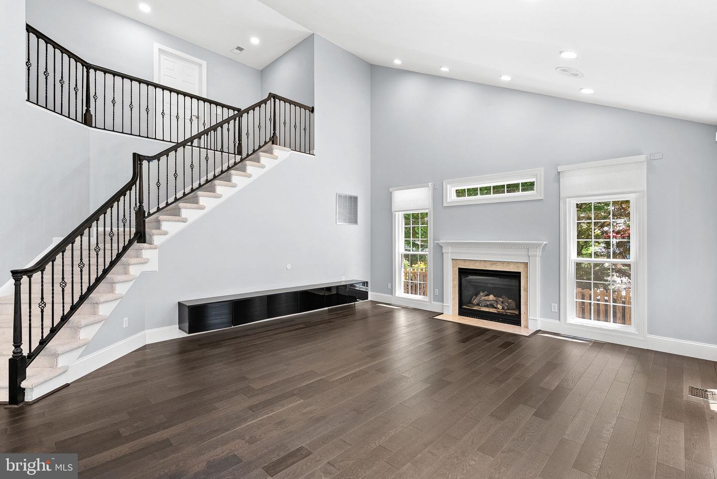 43801 TIMBERBROOKE PL, ASHBURN, Virginia 20147, 5 Bedrooms Bedrooms, ,4 BathroomsBathrooms,Residential,For sale,43801 TIMBERBROOKE PL,VALO2096698 MLS # VALO2096698