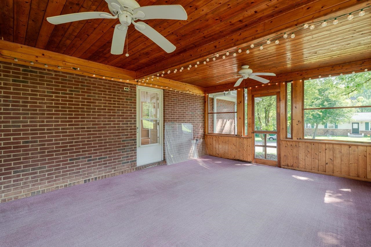 405 CEDAR ST, HARRISONBURG, Virginia 22801, 3 Bedrooms Bedrooms, ,1 BathroomBathrooms,Residential,405 CEDAR ST,666177 MLS # 666177