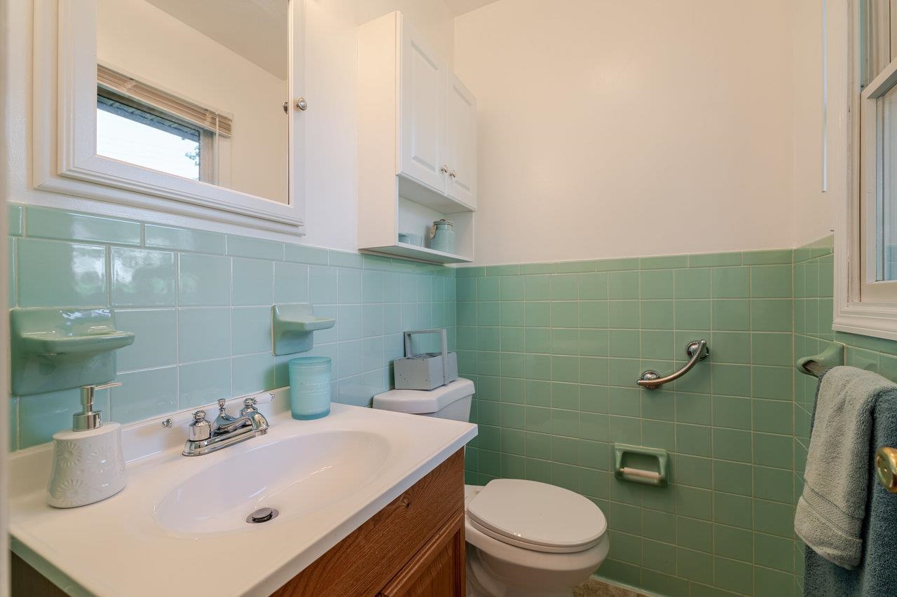 405 CEDAR ST, HARRISONBURG, Virginia 22801, 3 Bedrooms Bedrooms, ,1 BathroomBathrooms,Residential,405 CEDAR ST,666177 MLS # 666177