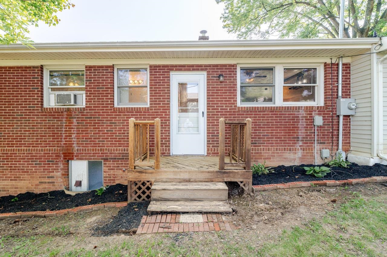 405 CEDAR ST, HARRISONBURG, Virginia 22801, 3 Bedrooms Bedrooms, ,1 BathroomBathrooms,Residential,405 CEDAR ST,666177 MLS # 666177