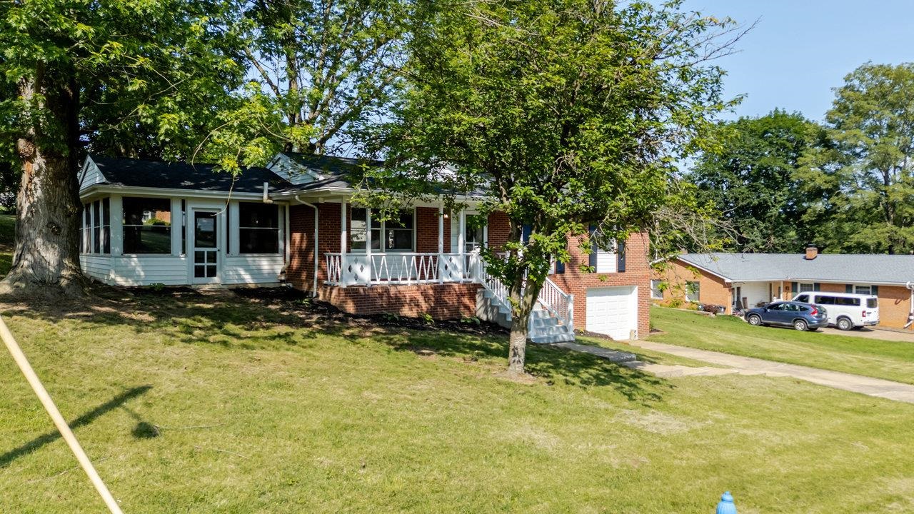 405 CEDAR ST, HARRISONBURG, Virginia 22801, 3 Bedrooms Bedrooms, ,1 BathroomBathrooms,Residential,405 CEDAR ST,666177 MLS # 666177