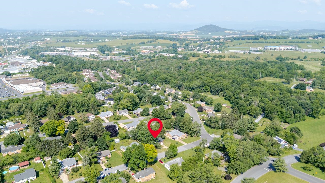 405 CEDAR ST, HARRISONBURG, Virginia 22801, 3 Bedrooms Bedrooms, ,1 BathroomBathrooms,Residential,405 CEDAR ST,666177 MLS # 666177