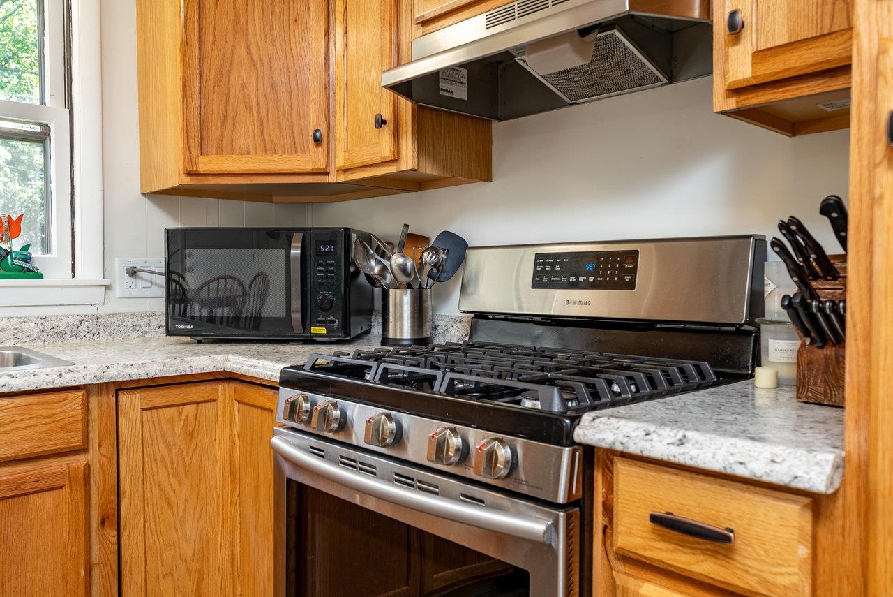 365 WEST AVE, HARRISONBURG, Virginia 22801, 3 Bedrooms Bedrooms, ,2 BathroomsBathrooms,Residential,365 WEST AVE,666178 MLS # 666178