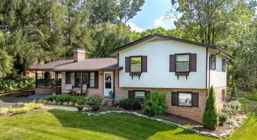 365 WEST AVE, HARRISONBURG, Virginia 22801, 3 Bedrooms Bedrooms, ,2 BathroomsBathrooms,Residential,365 WEST AVE,666178 MLS # 666178