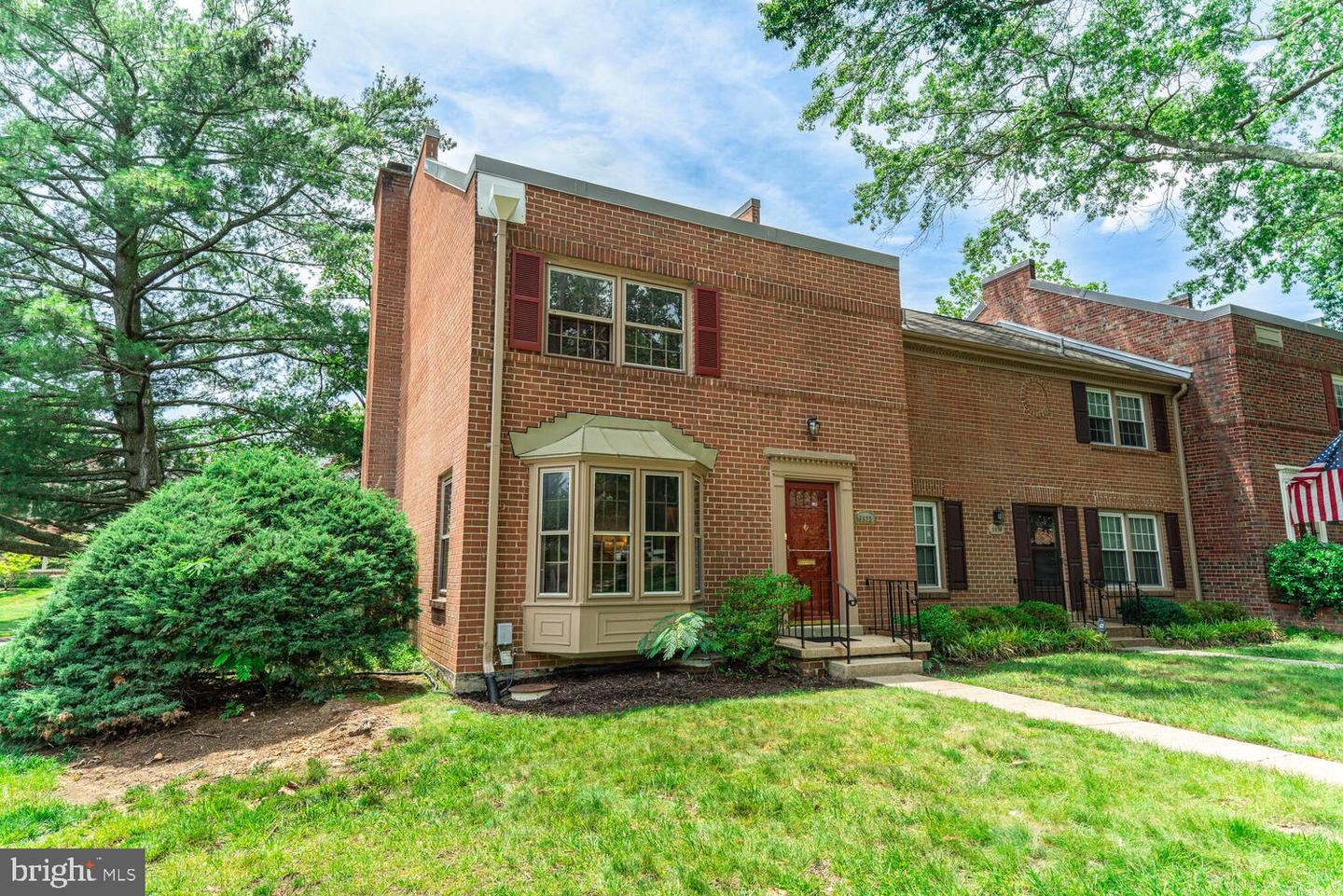 5932 QUEENSTON ST, SPRINGFIELD, Virginia 22152, 3 Bedrooms Bedrooms, ,2 BathroomsBathrooms,Residential,For sale,5932 QUEENSTON ST,VAFX2241732 MLS # VAFX2241732
