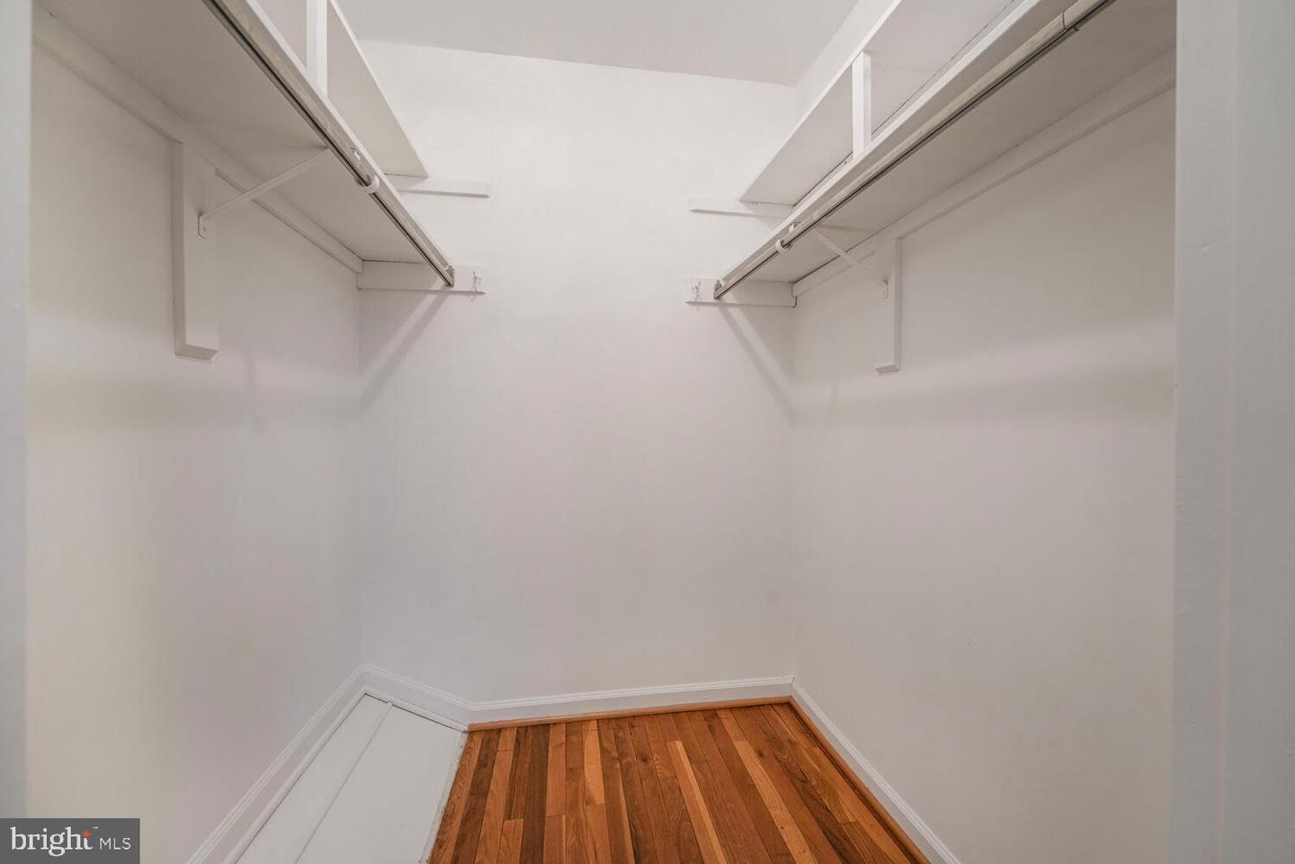 5932 QUEENSTON ST, SPRINGFIELD, Virginia 22152, 3 Bedrooms Bedrooms, ,2 BathroomsBathrooms,Residential,For sale,5932 QUEENSTON ST,VAFX2241732 MLS # VAFX2241732