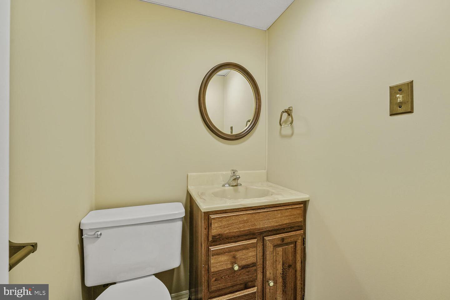 5932 QUEENSTON ST, SPRINGFIELD, Virginia 22152, 3 Bedrooms Bedrooms, ,2 BathroomsBathrooms,Residential,For sale,5932 QUEENSTON ST,VAFX2241732 MLS # VAFX2241732