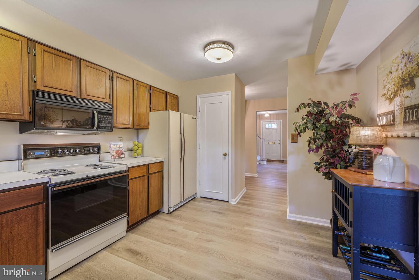 5932 QUEENSTON ST, SPRINGFIELD, Virginia 22152, 3 Bedrooms Bedrooms, ,2 BathroomsBathrooms,Residential,For sale,5932 QUEENSTON ST,VAFX2241732 MLS # VAFX2241732