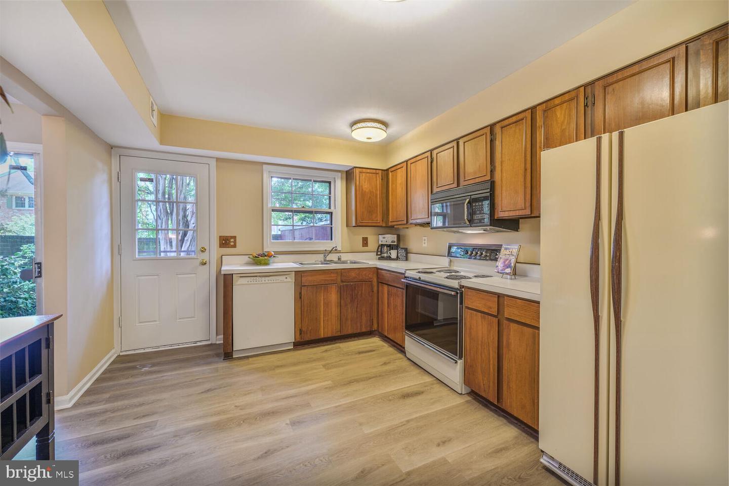5932 QUEENSTON ST, SPRINGFIELD, Virginia 22152, 3 Bedrooms Bedrooms, ,2 BathroomsBathrooms,Residential,For sale,5932 QUEENSTON ST,VAFX2241732 MLS # VAFX2241732