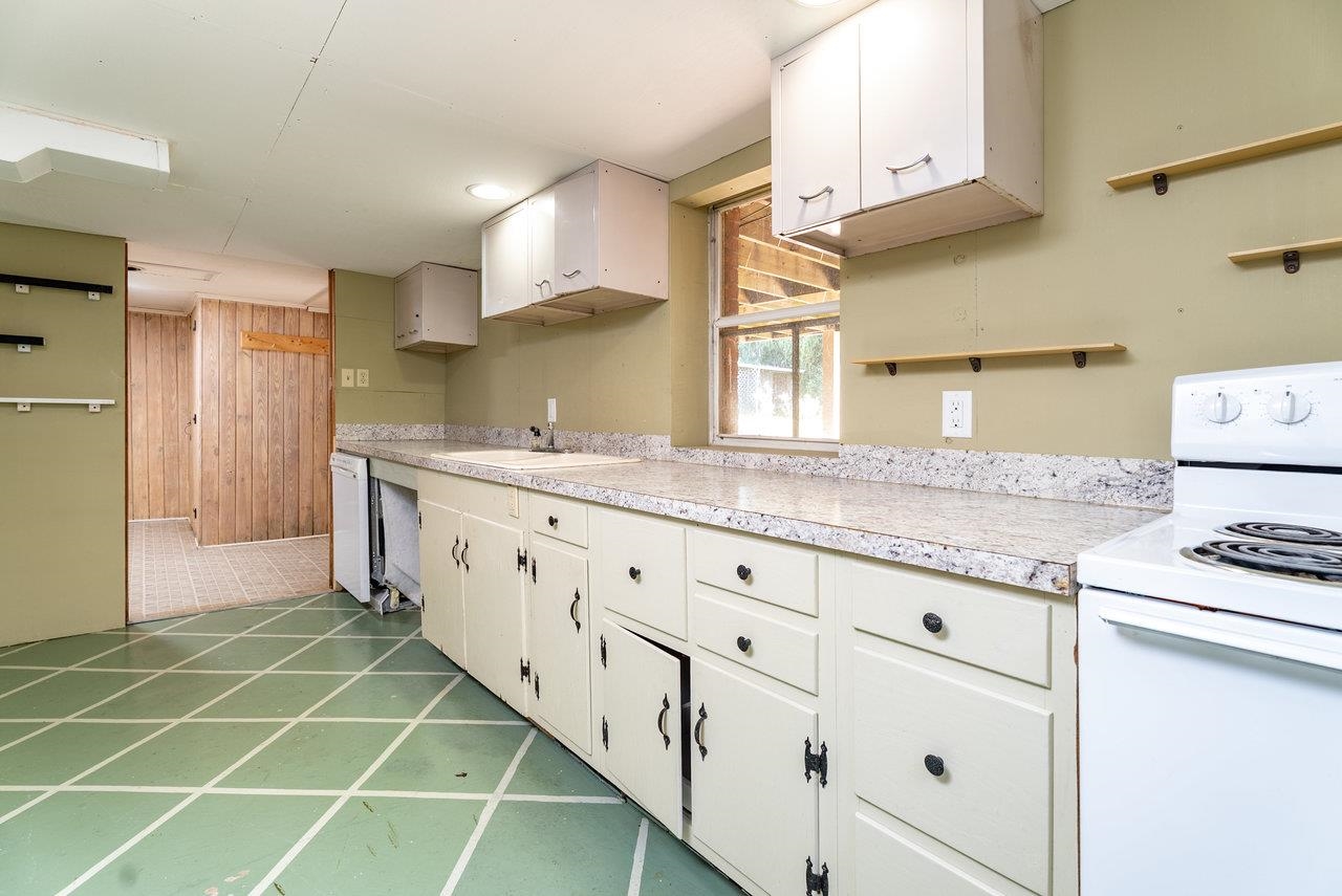 340 NEW YORK AVE, HARRISONBURG, Virginia 22801, 4 Bedrooms Bedrooms, ,3 BathroomsBathrooms,Residential,340 NEW YORK AVE,666186 MLS # 666186