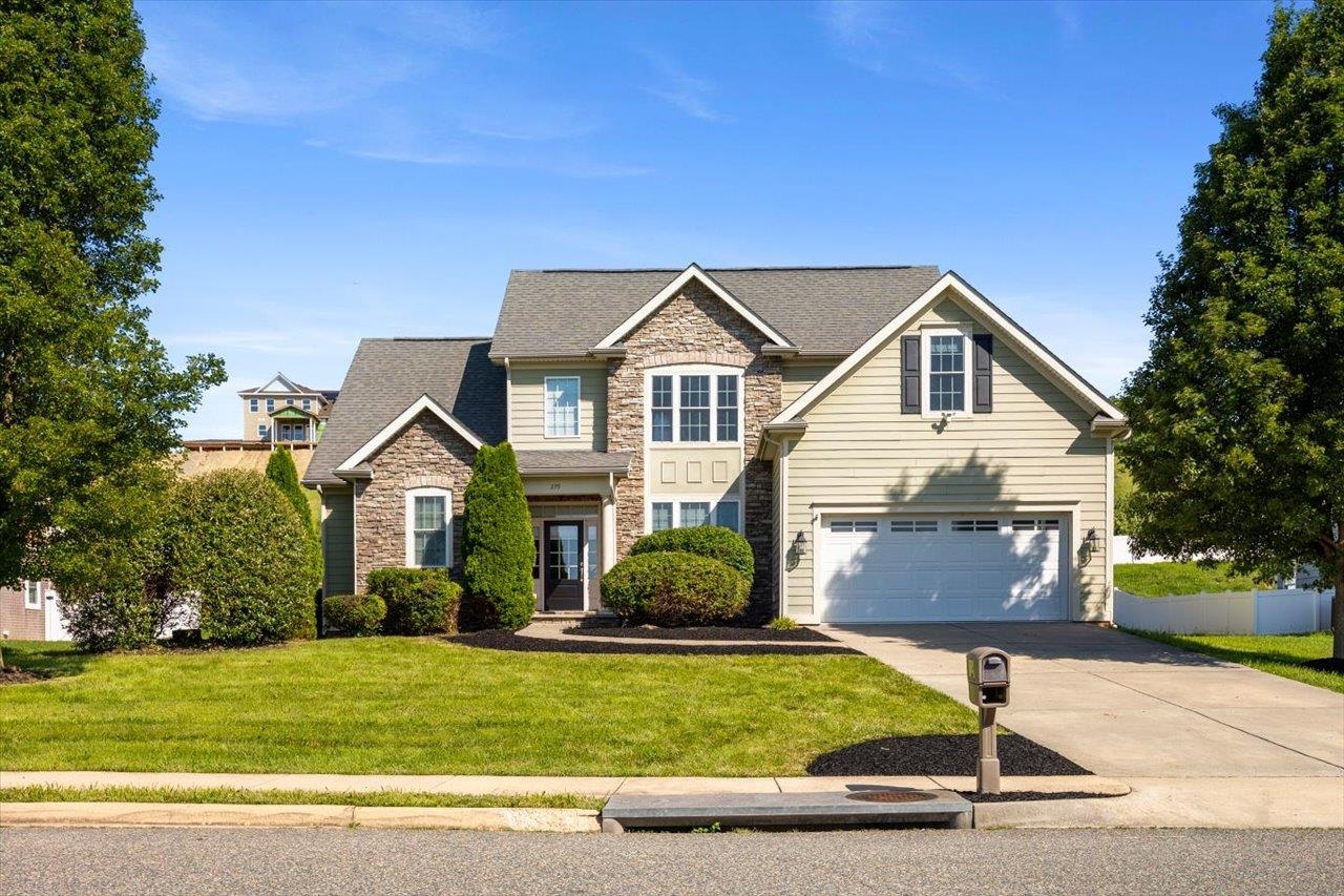 239 WINDSOR DR, FISHERSVILLE, Virginia 22939, 3 Bedrooms Bedrooms, ,2 BathroomsBathrooms,Residential,67a3-(3)-109 WINDWARD POINTE SEC 3 LOT 109 .275,239 WINDSOR DR,666190 MLS # 666190
