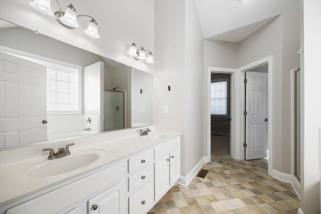 239 WINDSOR DR, FISHERSVILLE, Virginia 22939, 3 Bedrooms Bedrooms, ,2 BathroomsBathrooms,Residential,67a3-(3)-109 WINDWARD POINTE SEC 3 LOT 109 .275,239 WINDSOR DR,666190 MLS # 666190