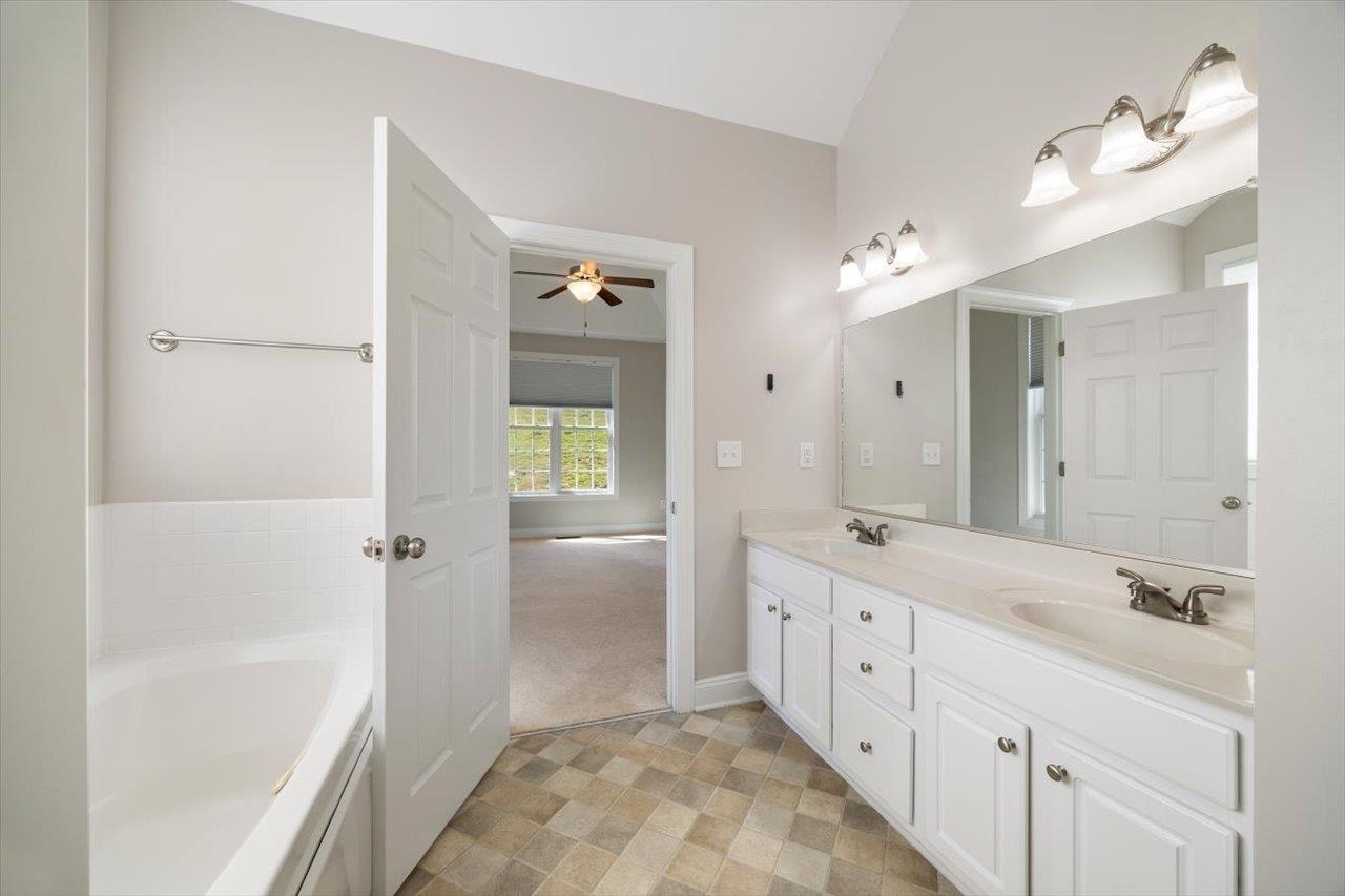 239 WINDSOR DR, FISHERSVILLE, Virginia 22939, 3 Bedrooms Bedrooms, ,2 BathroomsBathrooms,Residential,67a3-(3)-109 WINDWARD POINTE SEC 3 LOT 109 .275,239 WINDSOR DR,666190 MLS # 666190