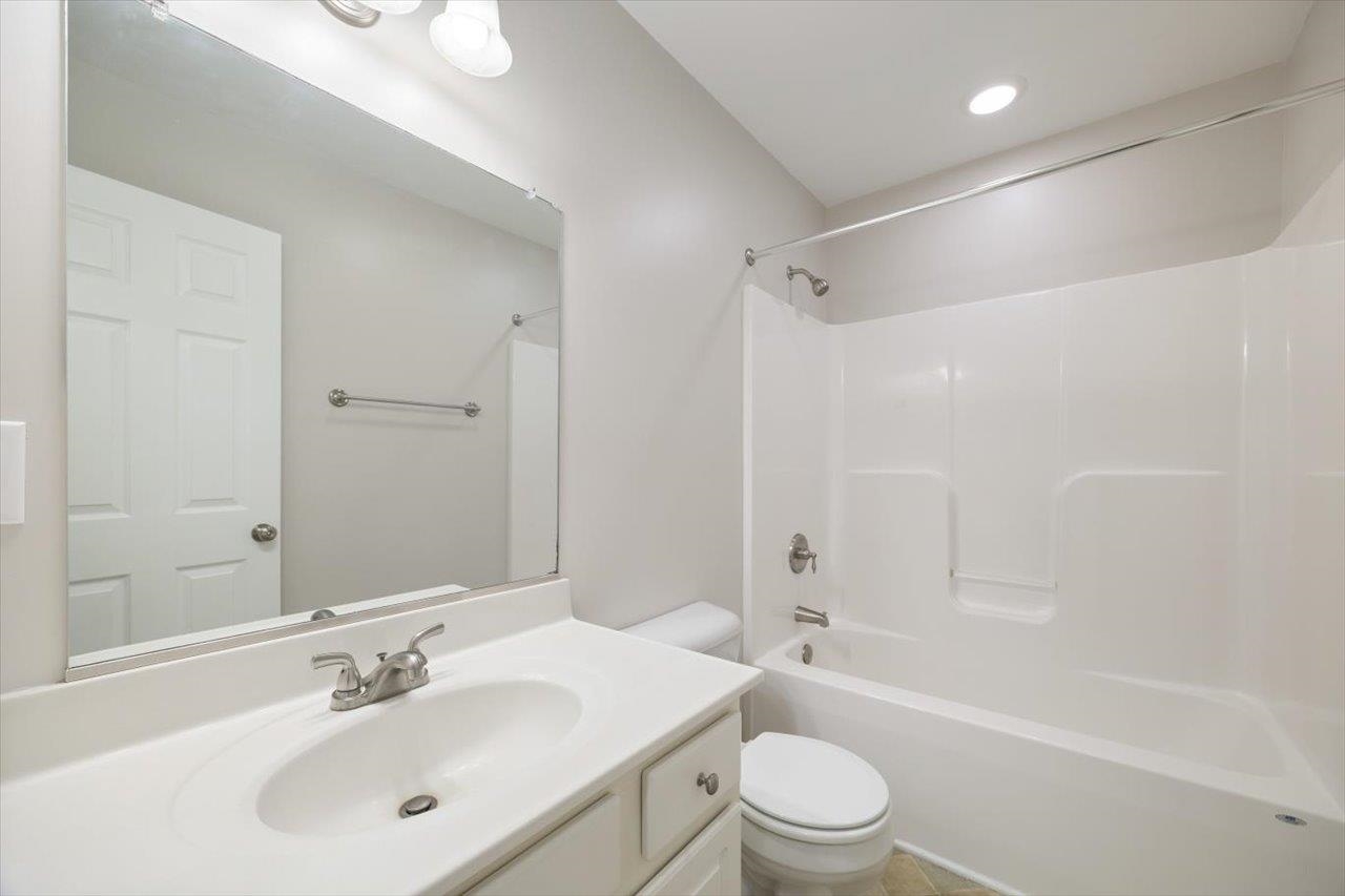 239 WINDSOR DR, FISHERSVILLE, Virginia 22939, 3 Bedrooms Bedrooms, ,2 BathroomsBathrooms,Residential,67a3-(3)-109 WINDWARD POINTE SEC 3 LOT 109 .275,239 WINDSOR DR,666190 MLS # 666190