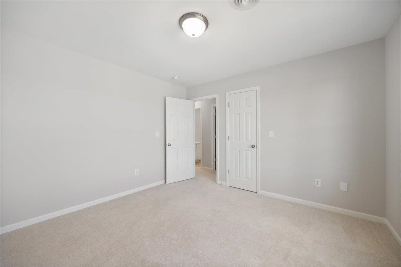 239 WINDSOR DR, FISHERSVILLE, Virginia 22939, 3 Bedrooms Bedrooms, ,2 BathroomsBathrooms,Residential,67a3-(3)-109 WINDWARD POINTE SEC 3 LOT 109 .275,239 WINDSOR DR,666190 MLS # 666190
