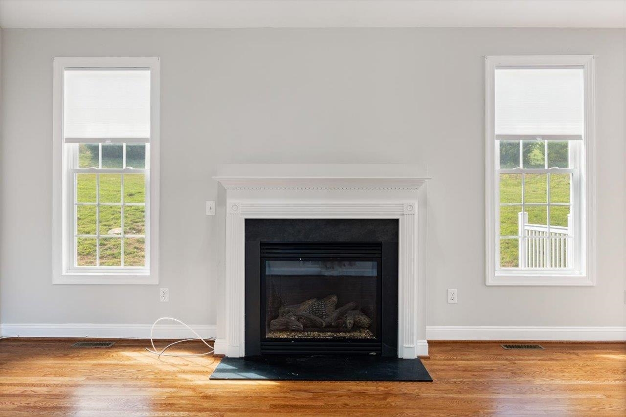 239 WINDSOR DR, FISHERSVILLE, Virginia 22939, 3 Bedrooms Bedrooms, ,2 BathroomsBathrooms,Residential,67a3-(3)-109 WINDWARD POINTE SEC 3 LOT 109 .275,239 WINDSOR DR,666190 MLS # 666190