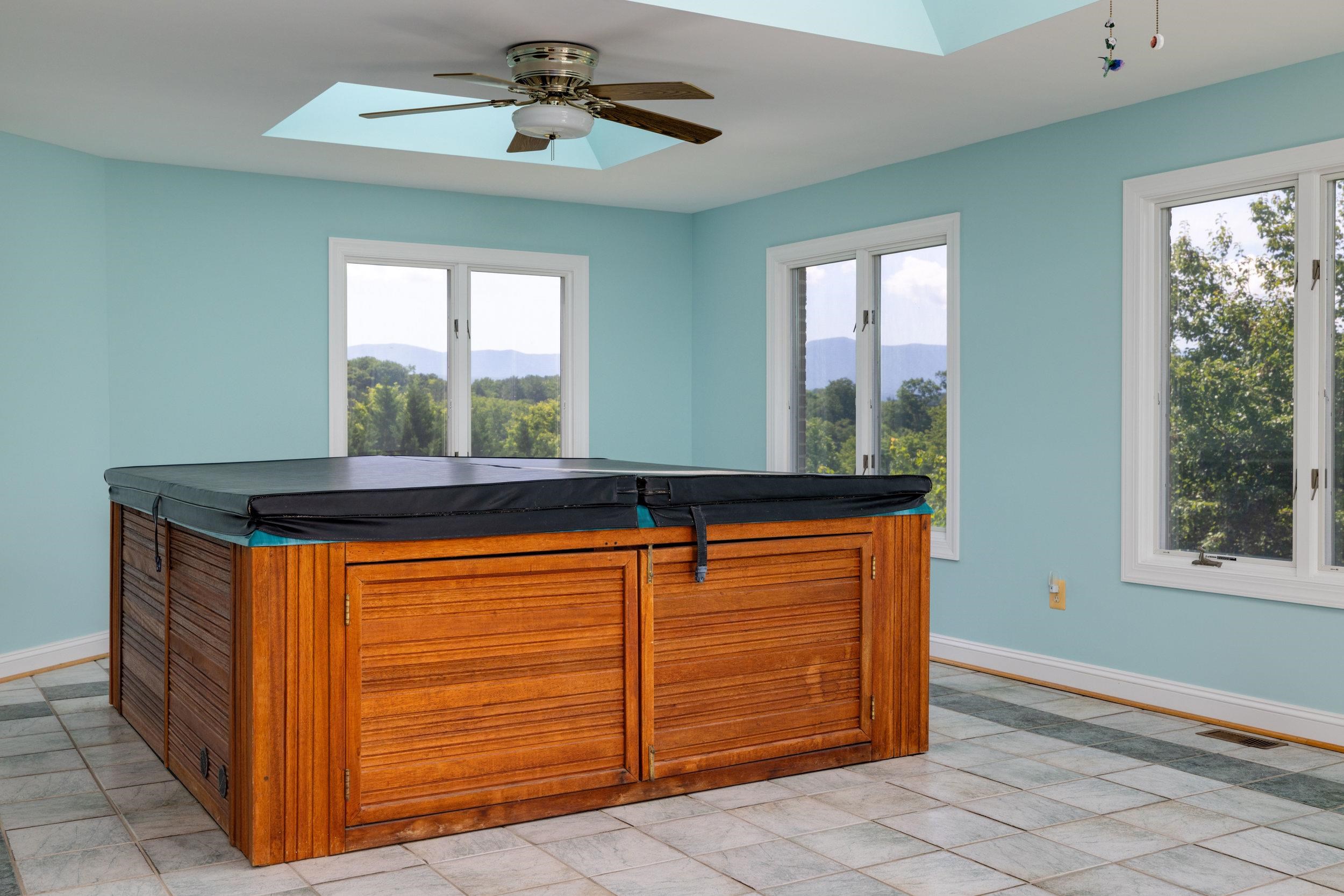 360 LAZY RIVER EAST RD, LURAY, Virginia 22835, 4 Bedrooms Bedrooms, ,4 BathroomsBathrooms,Residential,360 LAZY RIVER EAST RD,666191 MLS # 666191