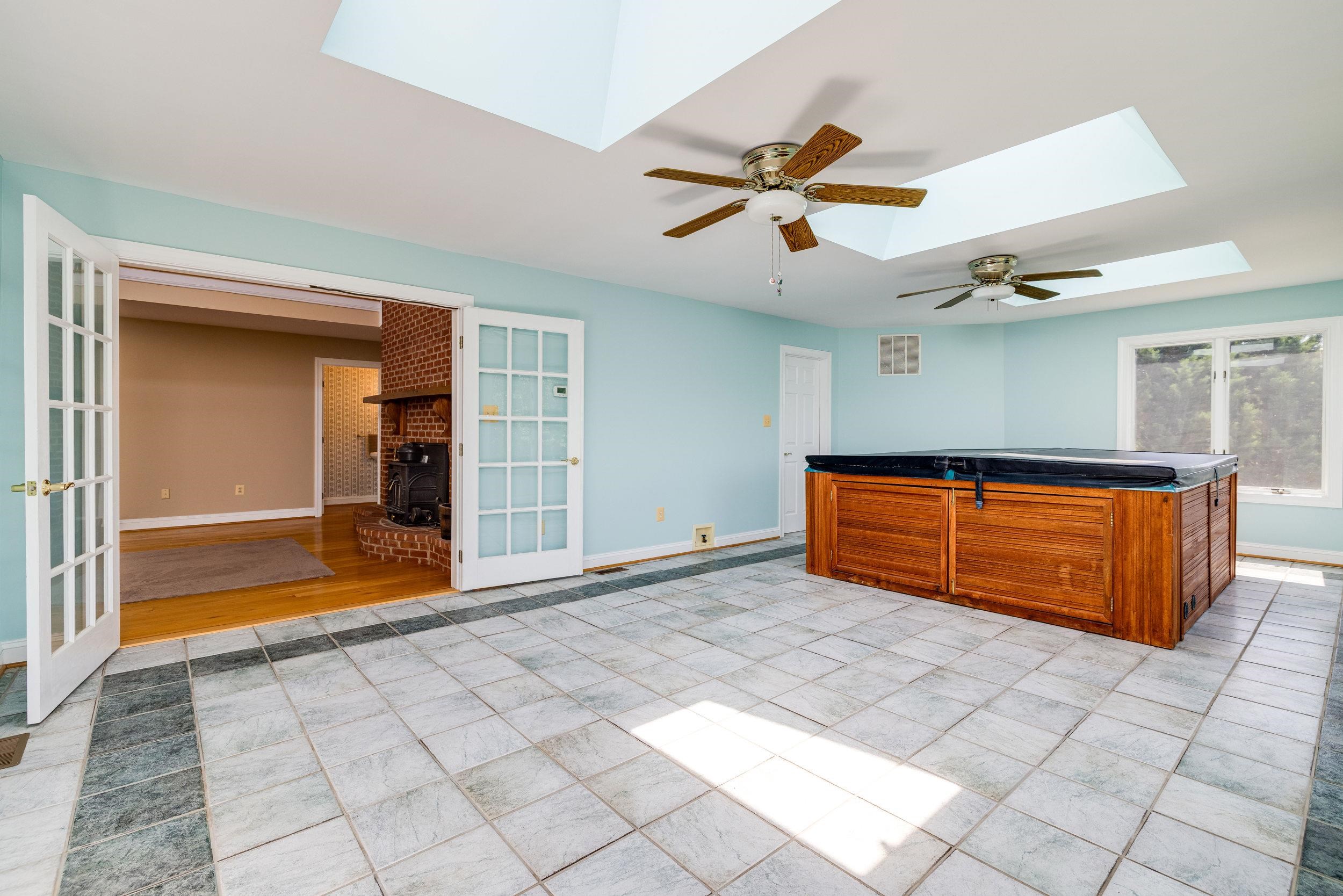 360 LAZY RIVER EAST RD, LURAY, Virginia 22835, 4 Bedrooms Bedrooms, ,4 BathroomsBathrooms,Residential,360 LAZY RIVER EAST RD,666191 MLS # 666191